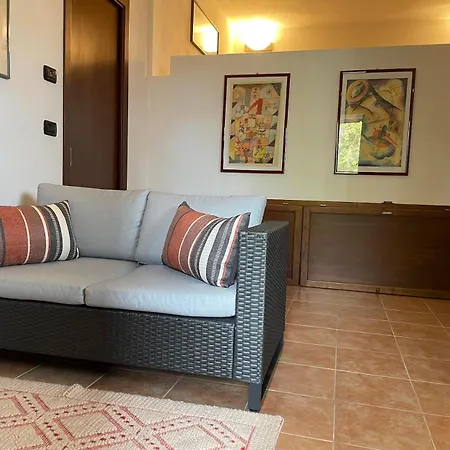 Nyaraló Al Mare Nella Natura Selvaggia